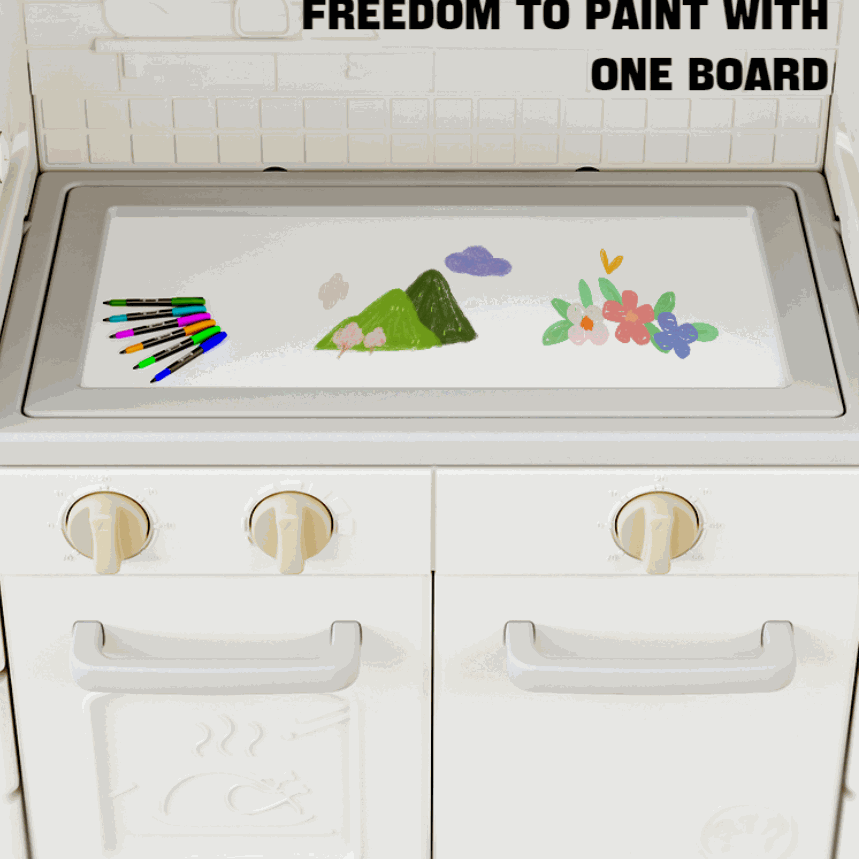 Kunststof Speelkeuken Grijs met lichtgrijze oven, draaiknoppen en magnetisch tekenbord met kleurrijke kindertekeningen